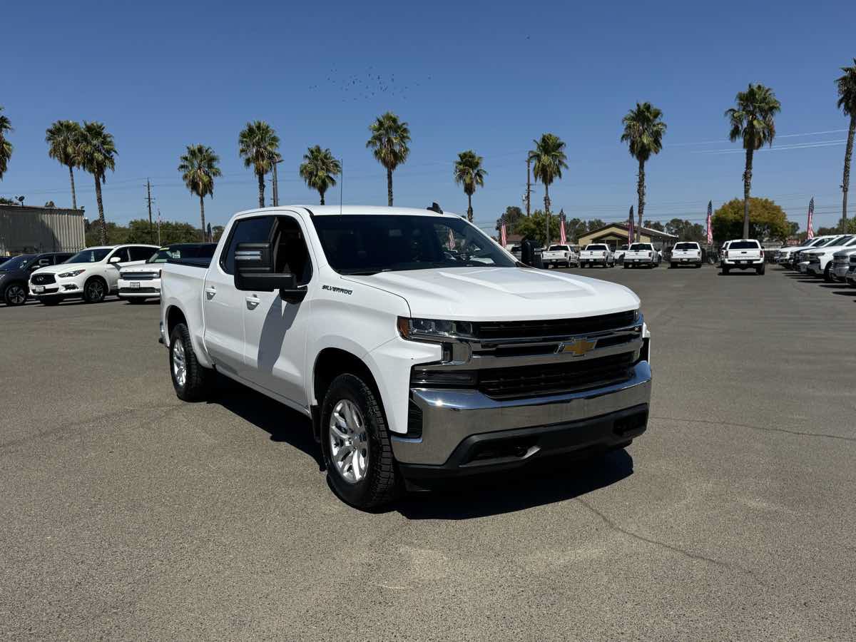 Used 2020 Chevrolet Silverado 1500 LT w/ All-Star Edition AWD/4WD image 3