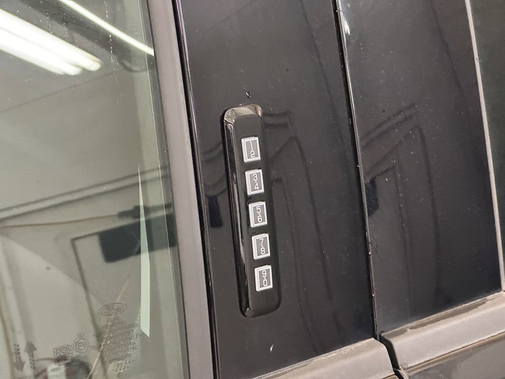 New 2026 Ford F350 Lariat w/ Black Appearance Package image 17
