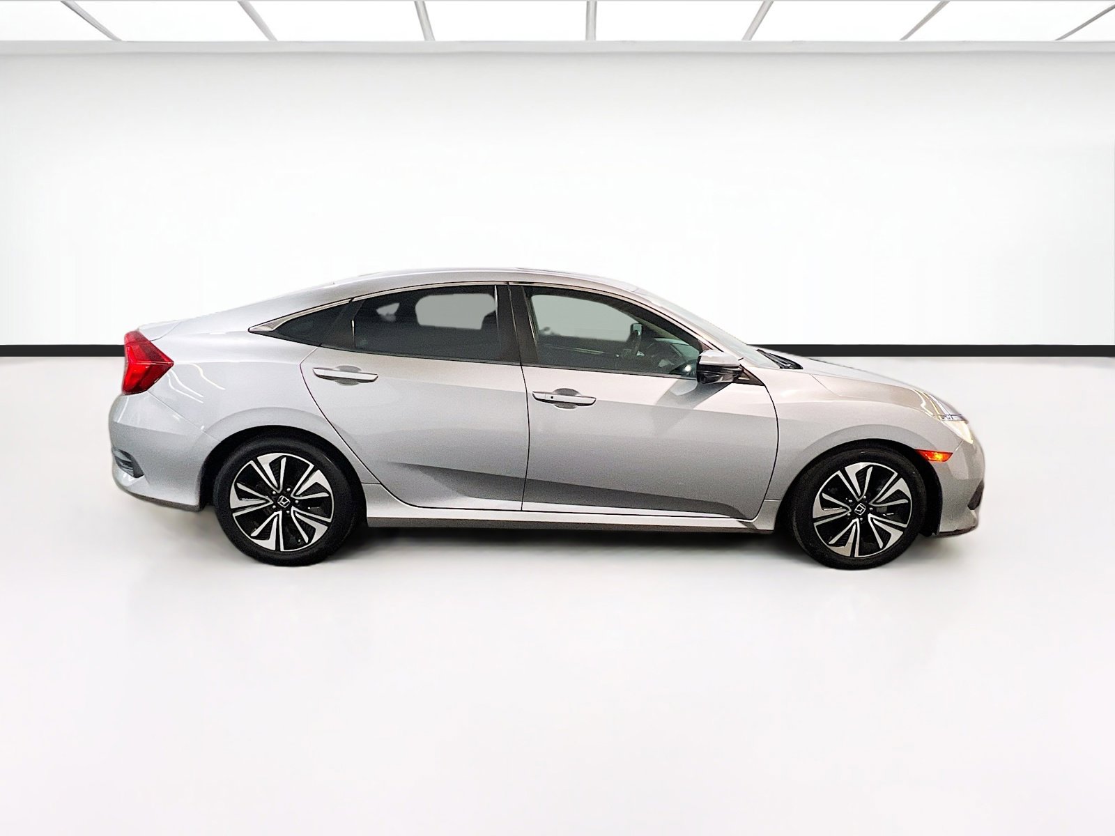 Used 2016 Honda Civic EX-T image 23