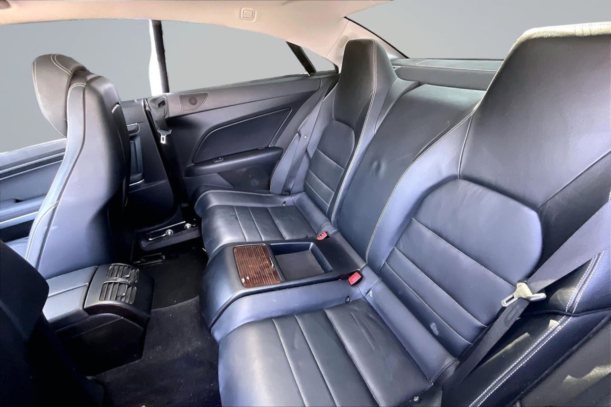 Used 2010 Mercedes-Benz E 550 Coupe image 26
