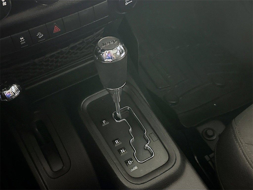 Used 2015 Jeep Wrangler Unlimited Sport w/ Quick Order Package 24S image 16