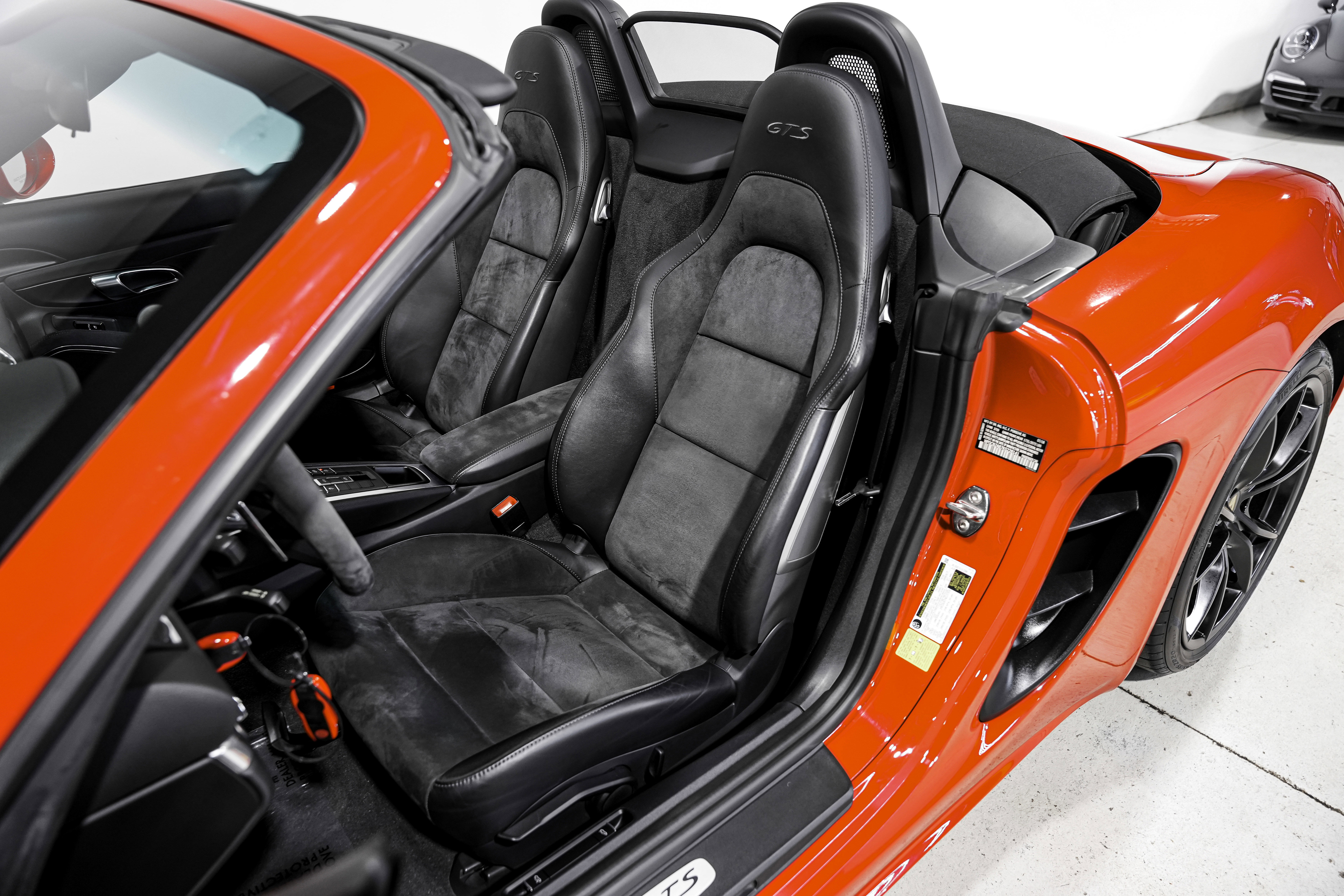 Used 2019 Porsche 718 Boxster GTS image 17