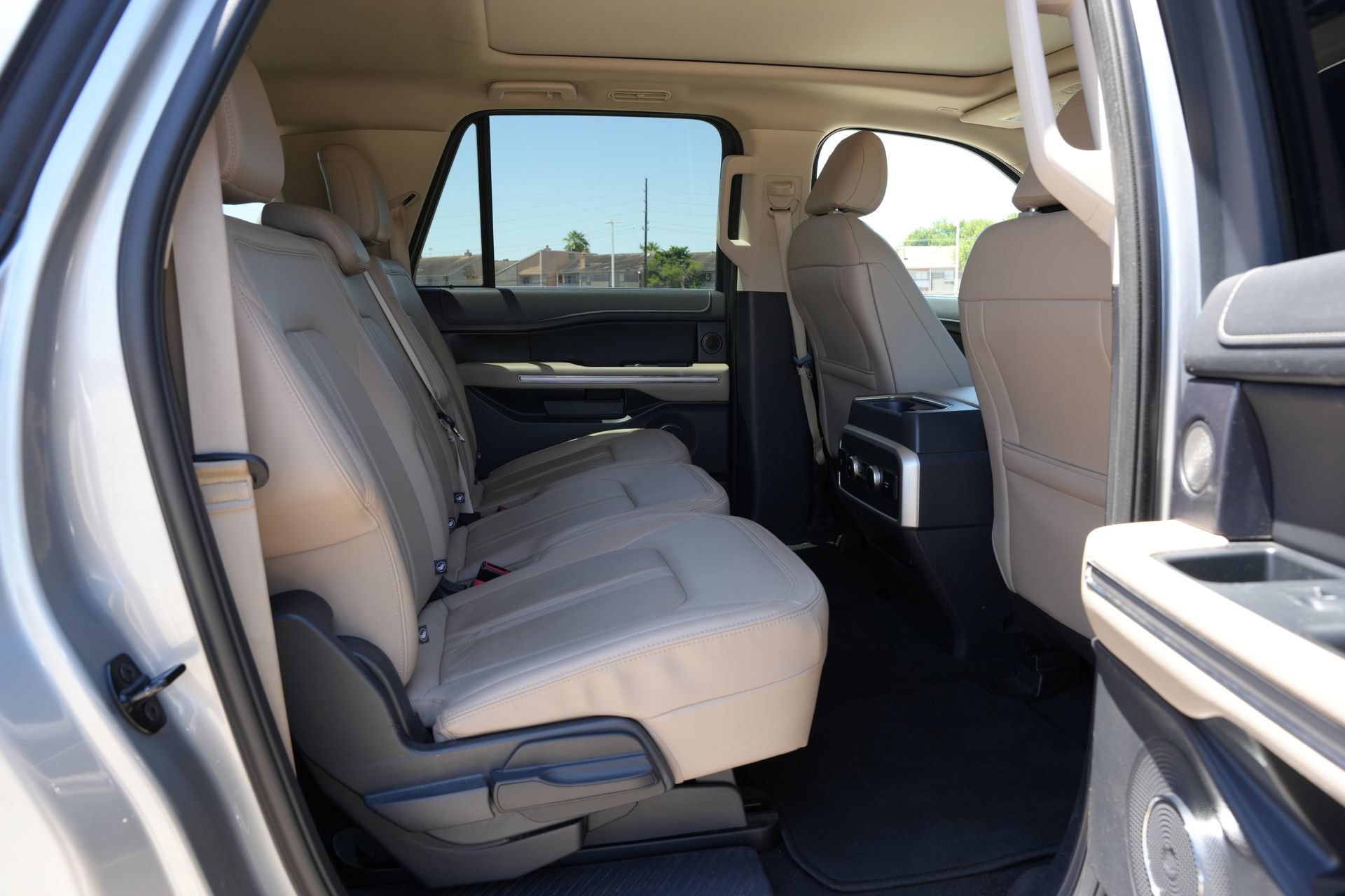 Used 2024 Ford Expedition Max Limited RWD image 24