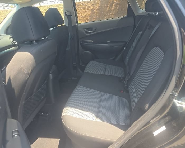 Used 2018 Hyundai Kona SEL w/ SEL Tech Package 02 FWD image 7
