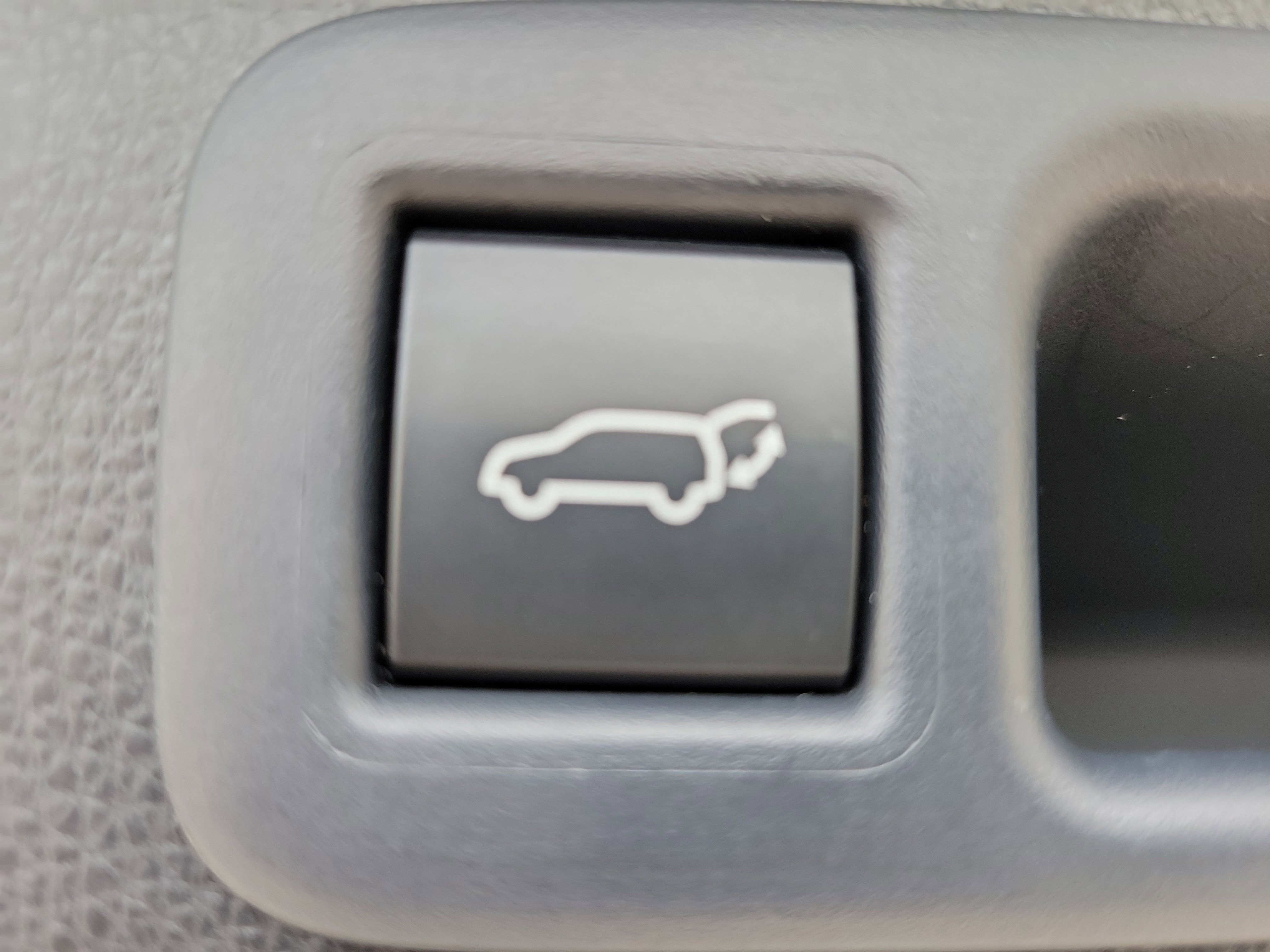 Used 2022 Toyota Highlander Platinum image 13