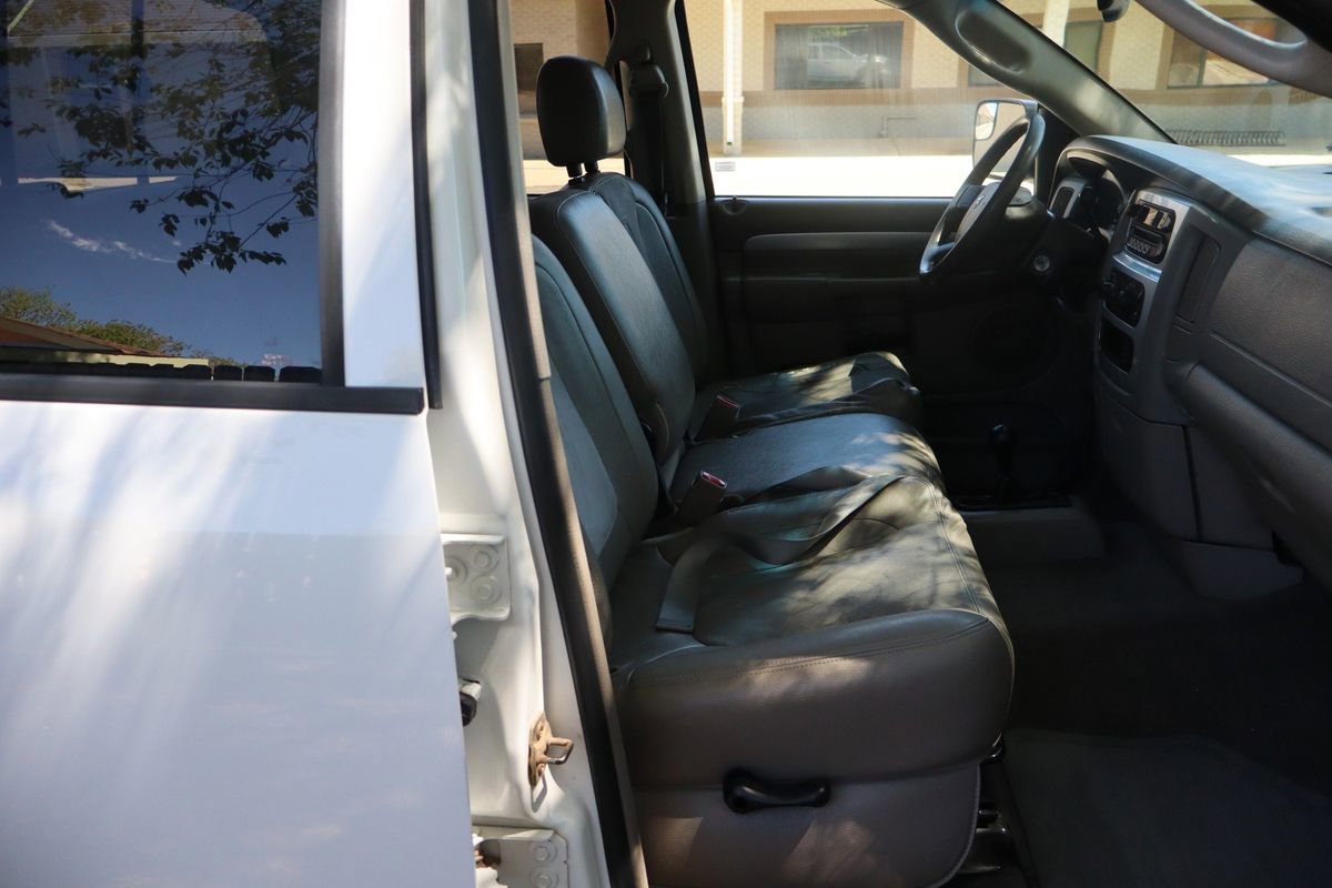 Used 2005 Dodge Ram 2500 Truck SLT AWD/4WD image 22