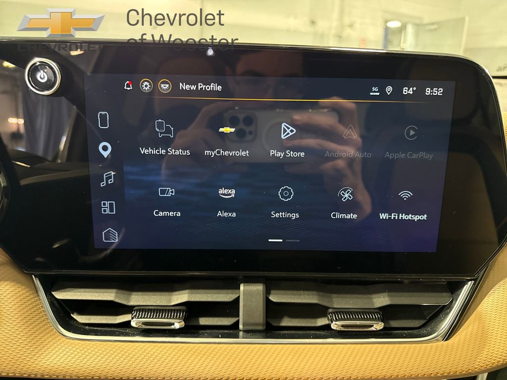 Used 2025 Chevrolet Equinox ACTIV image 11