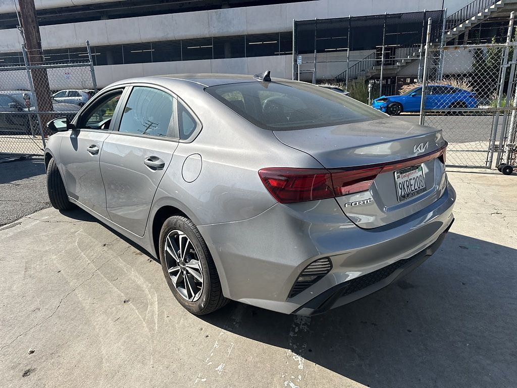 Used 2024 Kia Forte LXS w/ LXS Technology Package FWD image 3