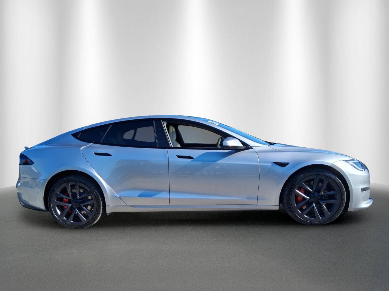 Used 2025 Tesla Model S Plaid AWD/4WD image 8