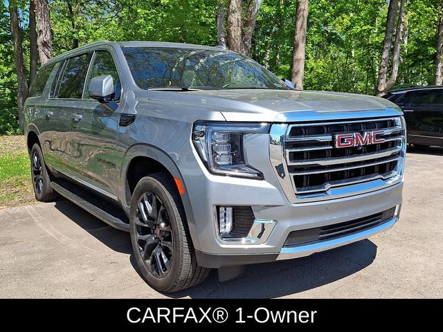 Used 2024 GMC Yukon XL SLT w/ SLT Premium Package AWD/4WD image 2