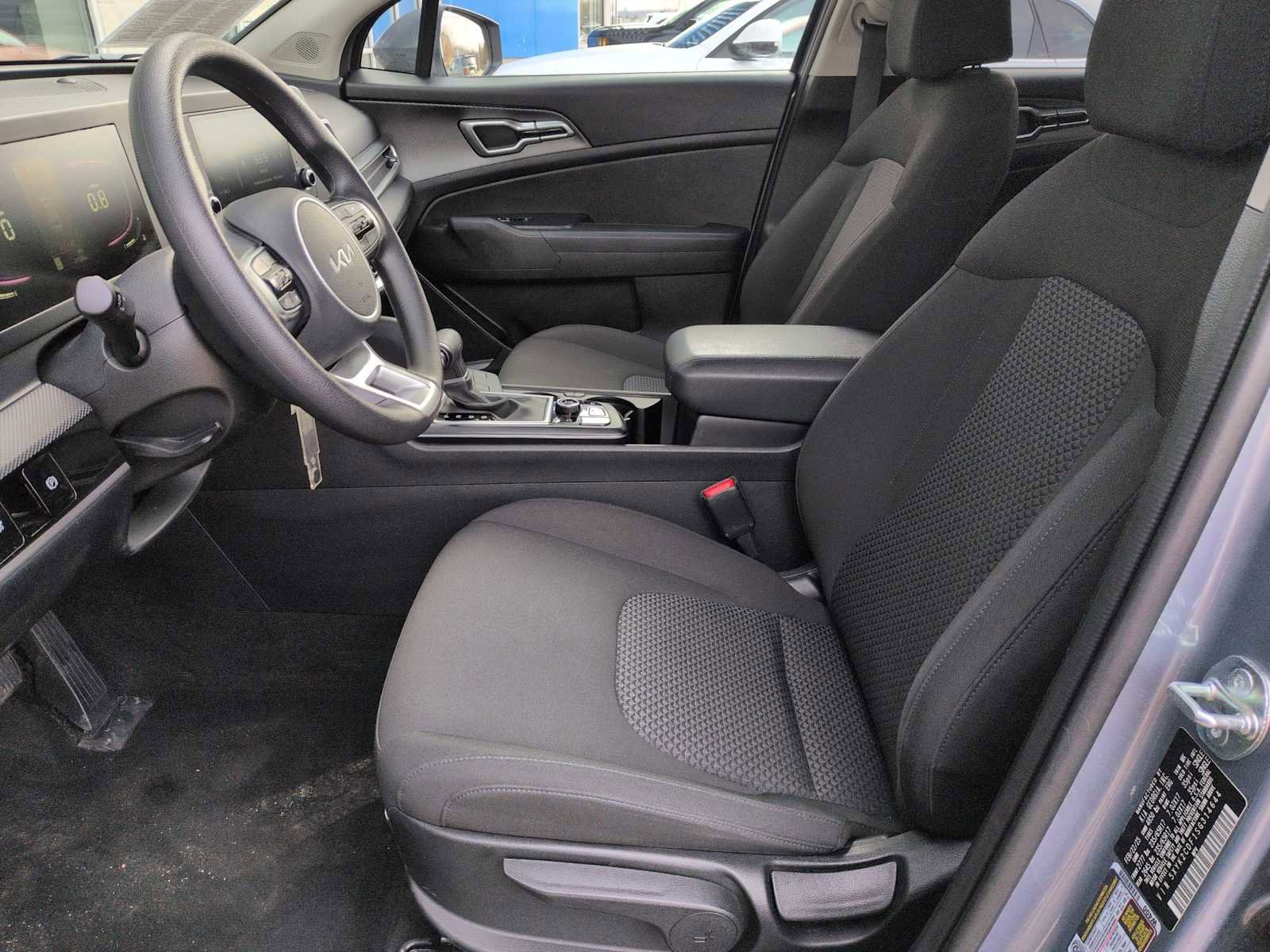 Used 2025 Kia Sportage LX image 16