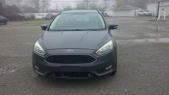 Used 2015 Ford Focus SE w/ SE Sport Package image 2