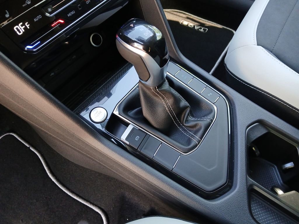 New 2026 Volkswagen Taos SE image 22