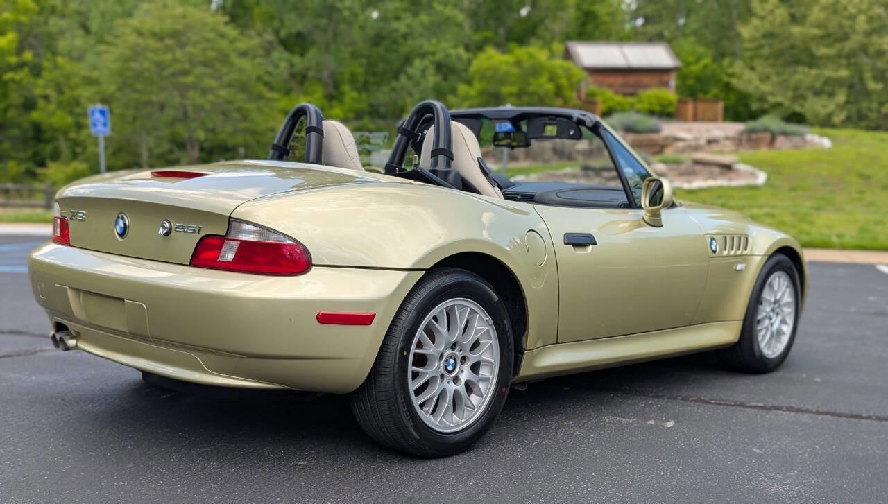Used 2001 BMW Z3 2.5i RWD image 10