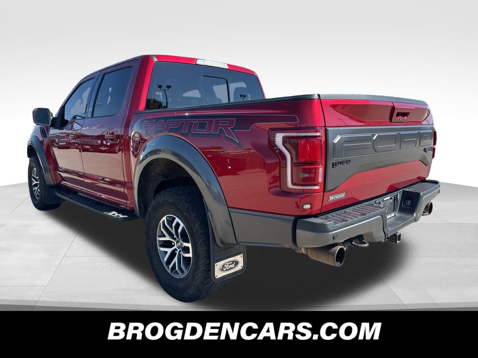 Used 2017 Ford F150 Raptor w/ Equipment Group 802A Luxury image 5