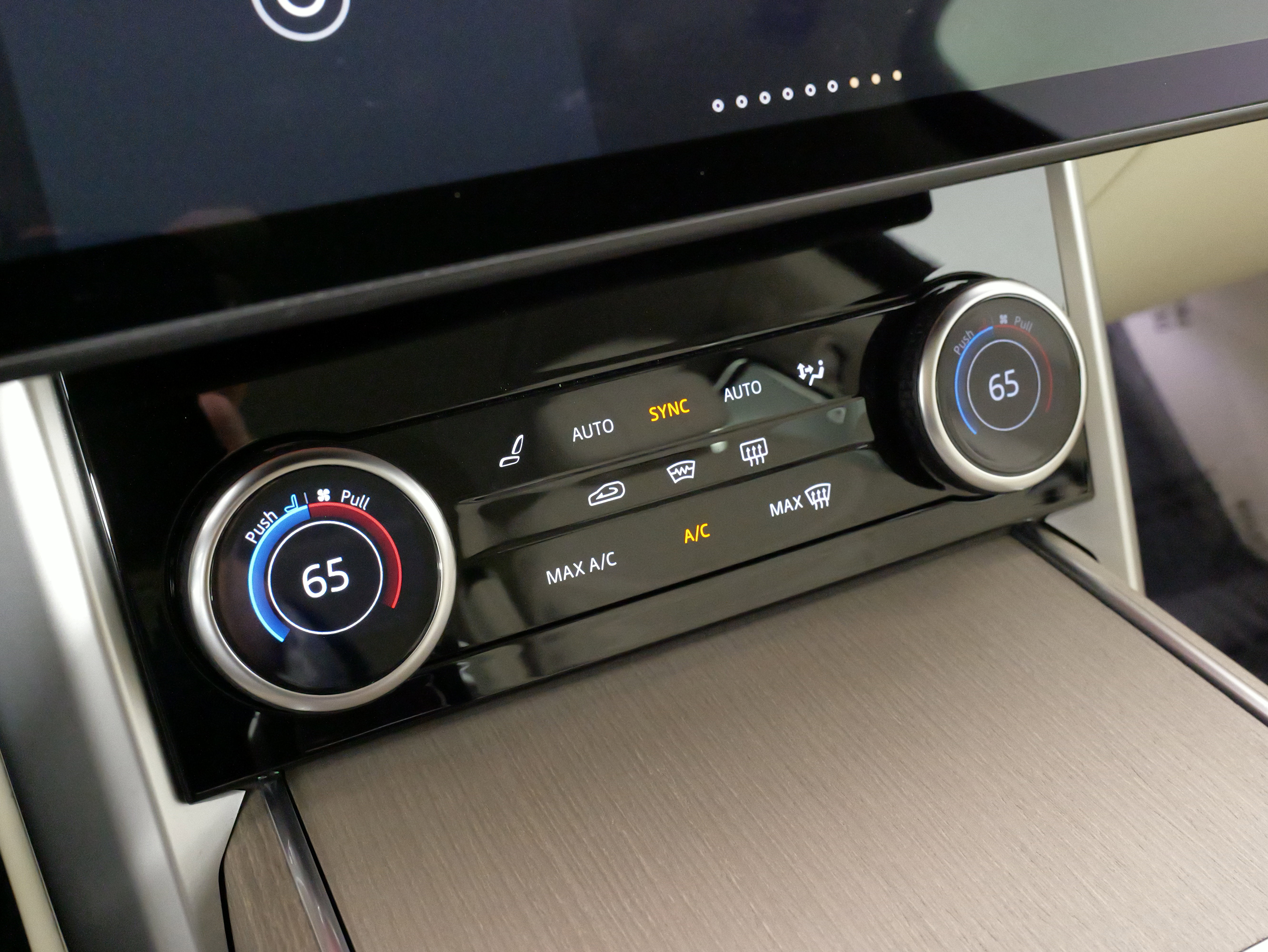 Used 2023 Land Rover Range Rover SE image 62