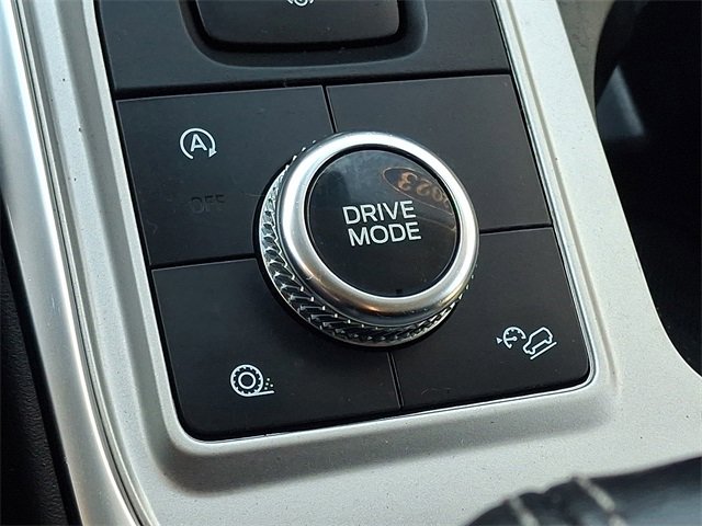 Used 2023 Ford Explorer XLT w/ Equipment Group 202A image 24