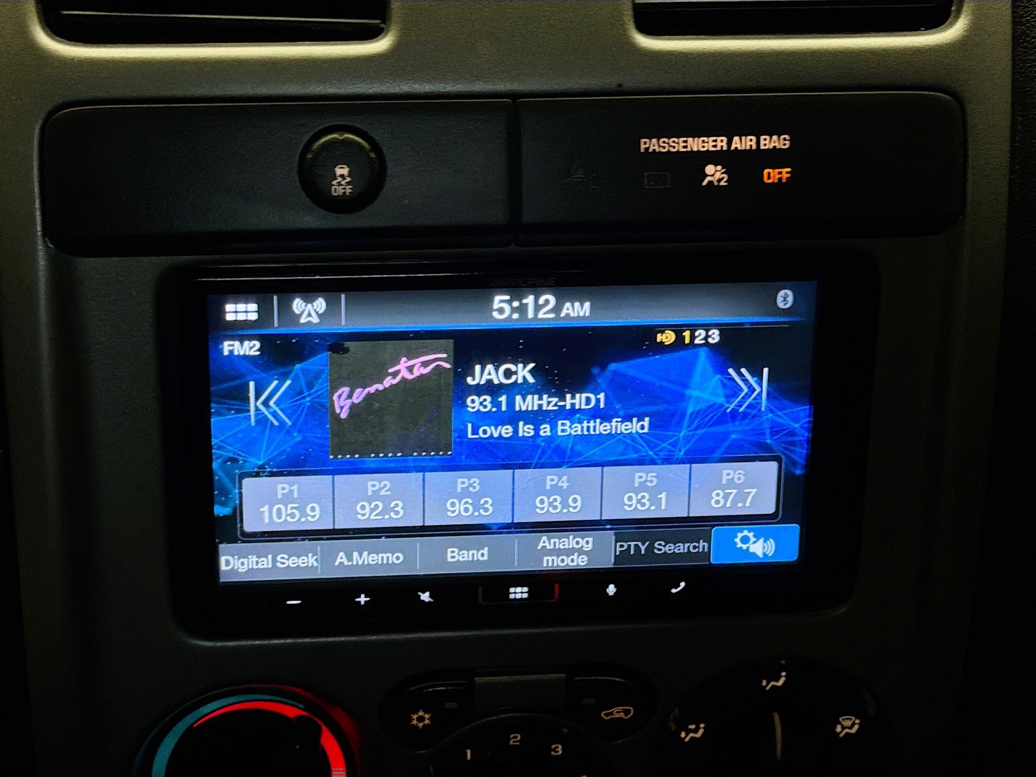 Used 2012 Chevrolet Colorado LT image 9