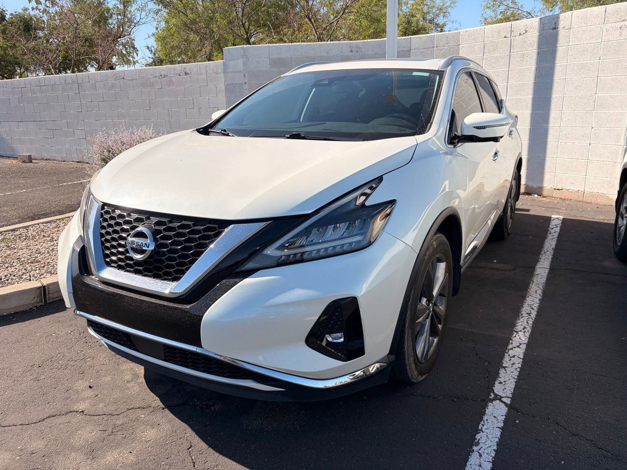 Used 2022 Nissan Murano Platinum w/ Cargo Package FWD image 1