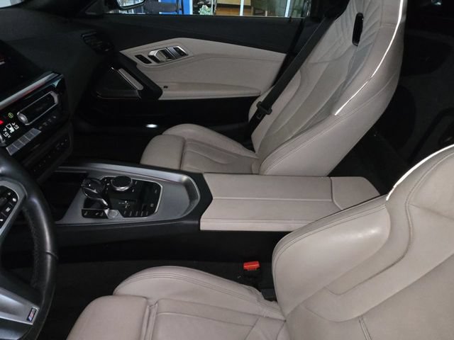 Used 2019 BMW Z4 sDrive30i w/ M Sport Package RWD image 21