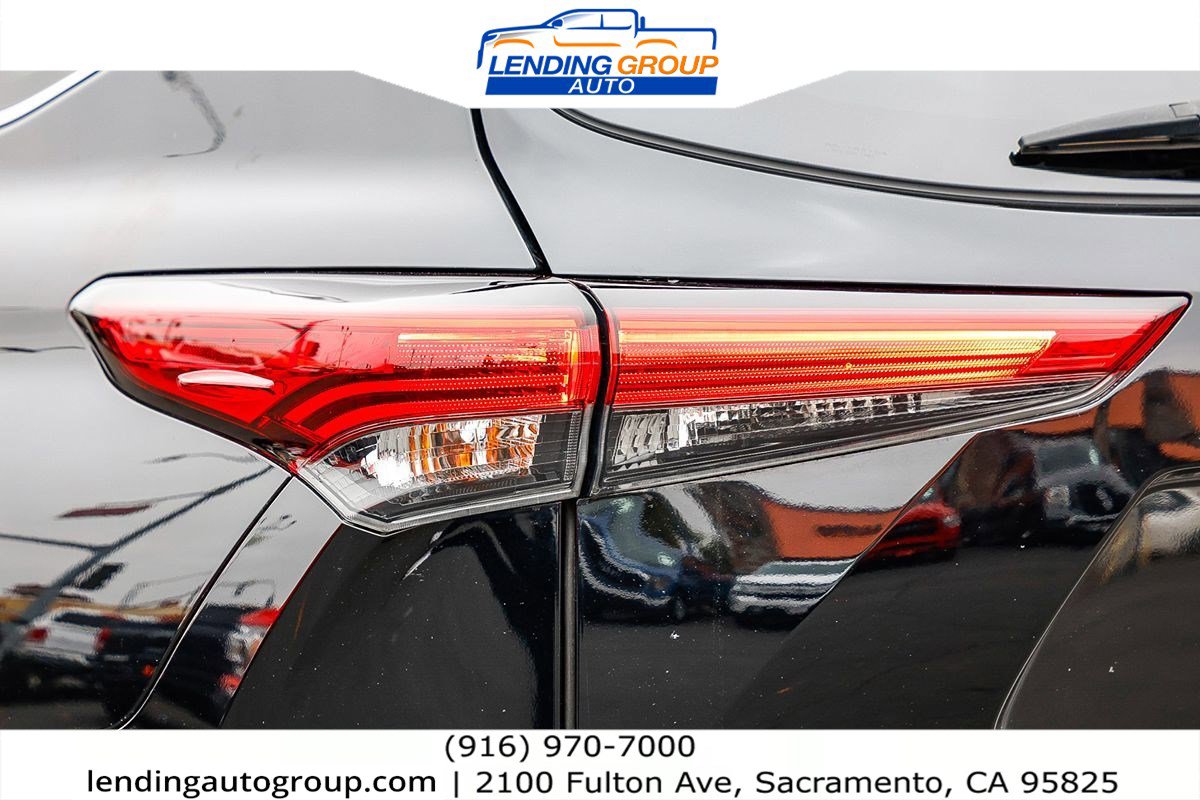 Used 2021 Toyota Highlander XLE image 8