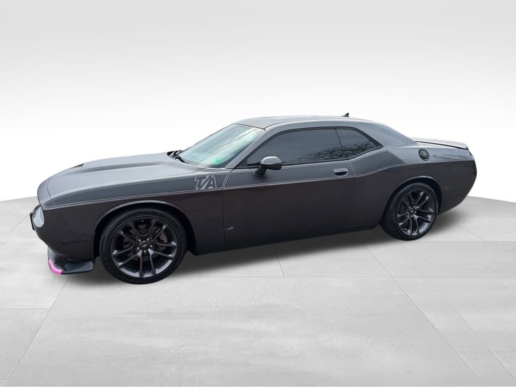 Used 2023 Dodge Challenger R/T w/ T/A Package image 2