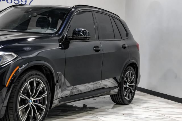 Used 2020 BMW X5 M50i AWD/4WD image 8