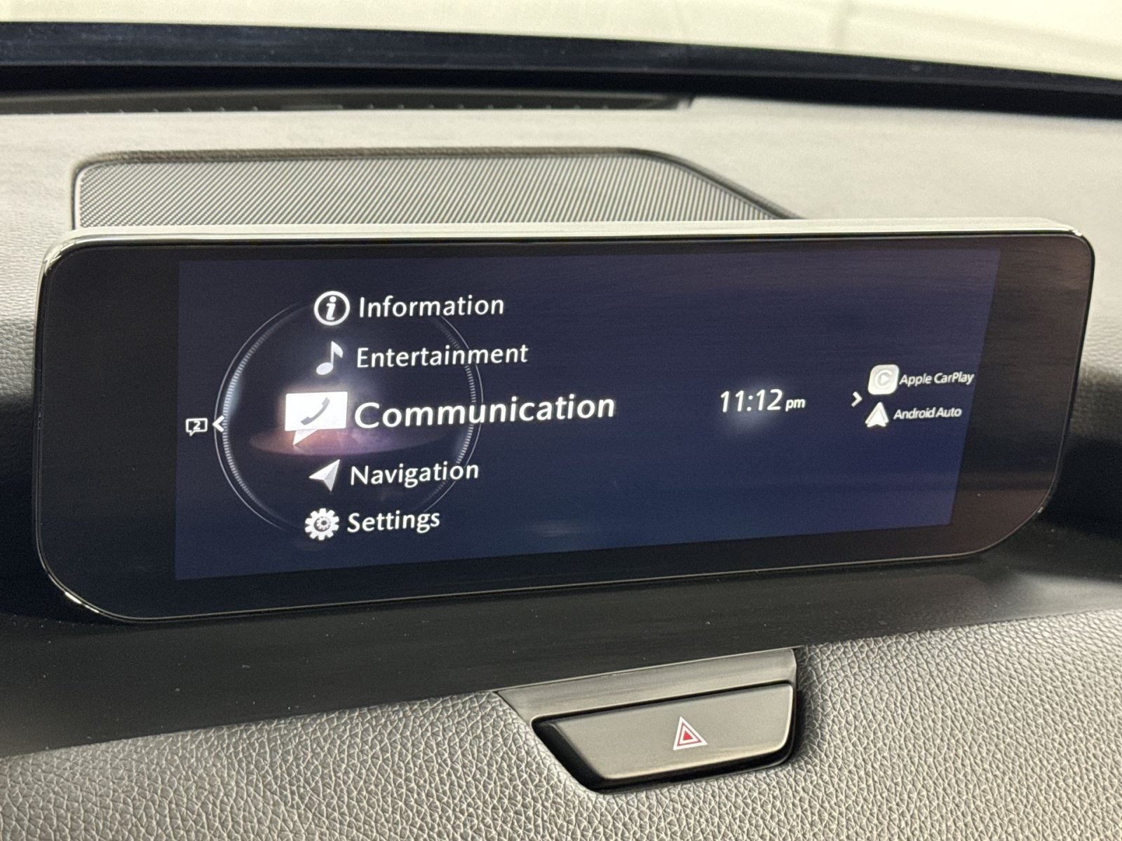 Used 2024 MAZDA CX-90 Plug-In Hybrid w/ Preferred AWD/4WD image 30
