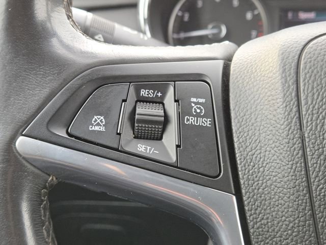 Used 2022 Buick Encore Preferred image 9