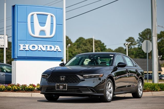 New 2025 Honda Accord LX
