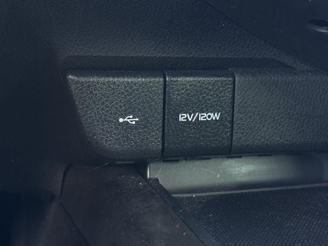 Used 2021 Toyota Camry SE FWD image 17