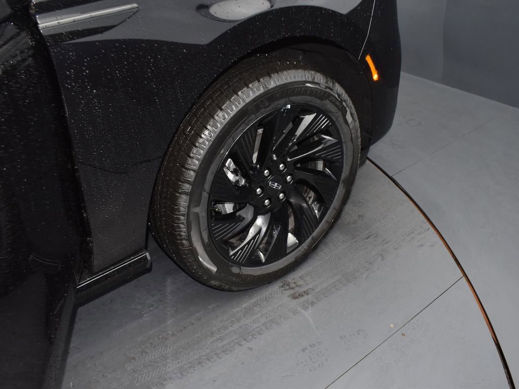 New 2026 Lincoln Navigator Reserve w/ Jet Appearance Package AWD/4WD image 18