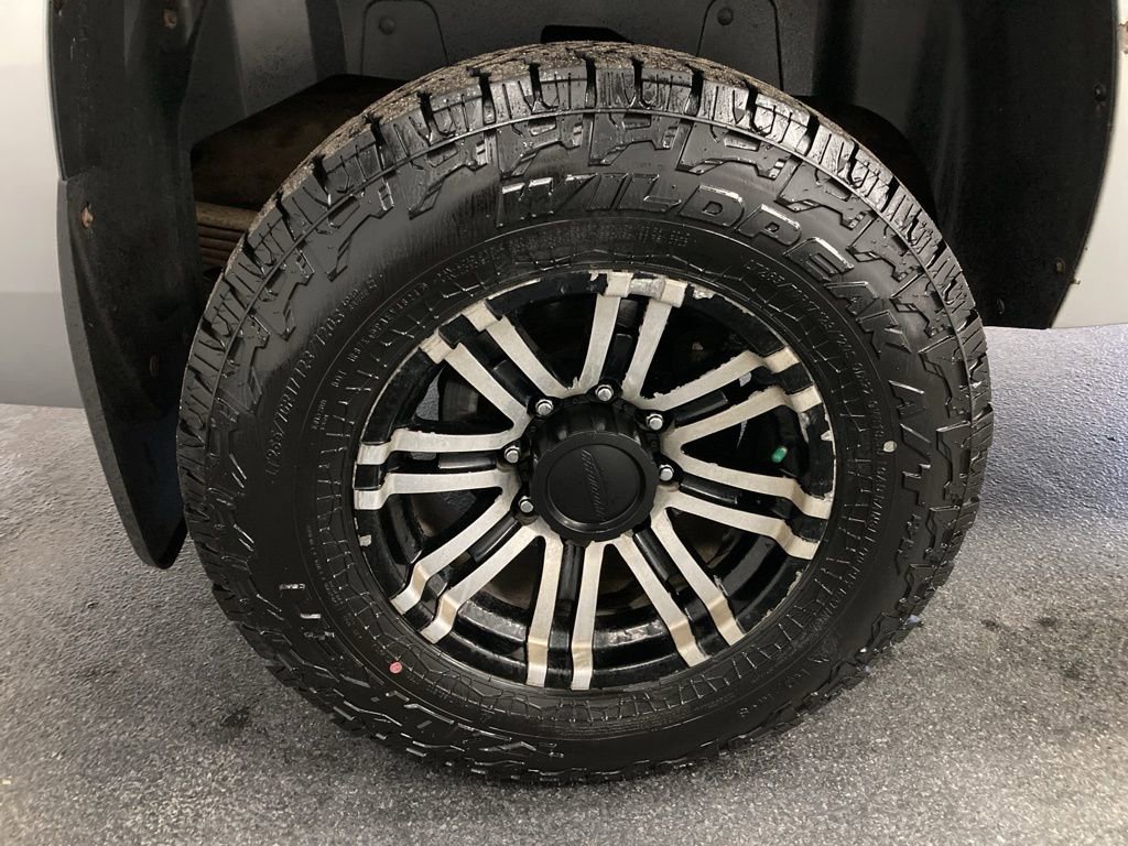 Used 2012 GMC Yukon XL 2500 SLT image 13