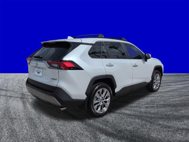 Used 2025 Toyota RAV4 Limited FWD image 4