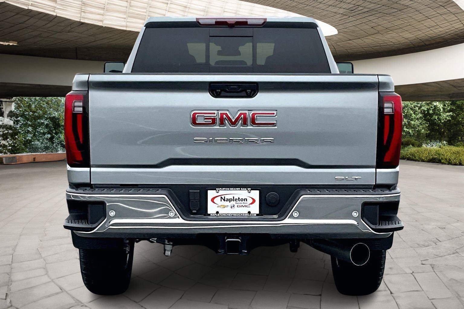 New 2026 GMC Sierra 2500 SLT w/ SLT Premium Package AWD/4WD image 4