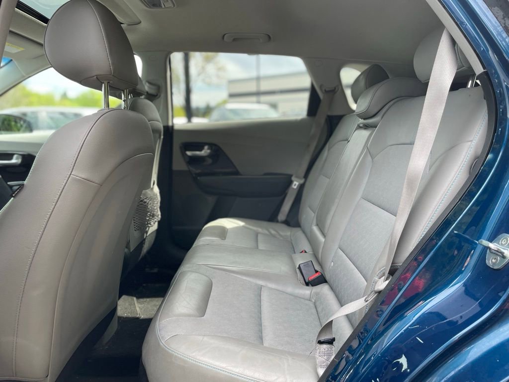 Used 2020 Kia Niro Touring FWD image 21