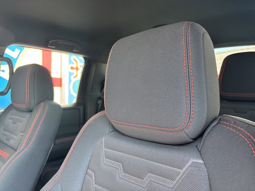 Used 2023 Nissan Frontier PRO-4X w/ Technology Package image 29