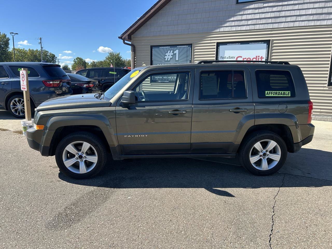 Used 2015 Jeep Patriot Latitude AWD/4WD image 8