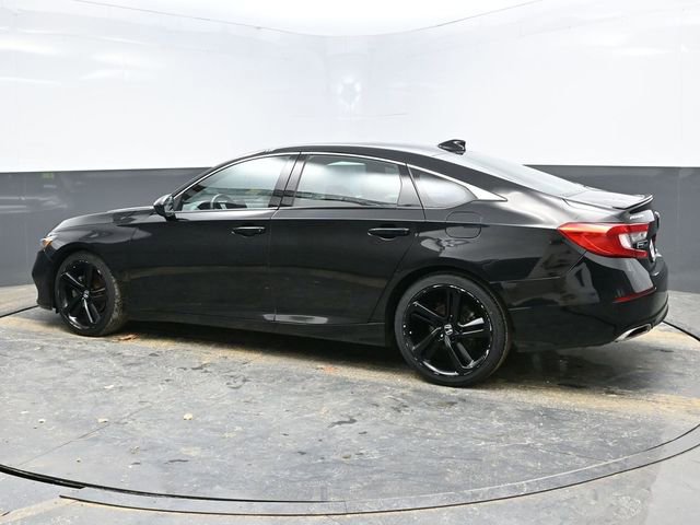 Used 2018 Honda Accord Sport image 4