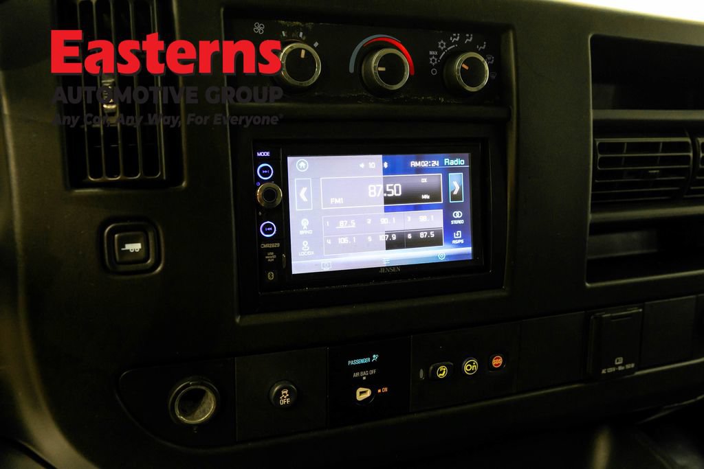 Used 2019 Chevrolet Express 2500 Extended RWD image 18