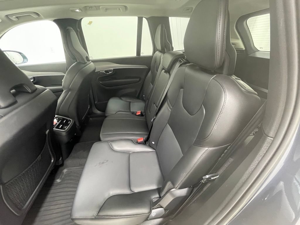 Used 2023 Volvo XC90 B5 Core w/ Protection Package Premier AWD/4WD image 10