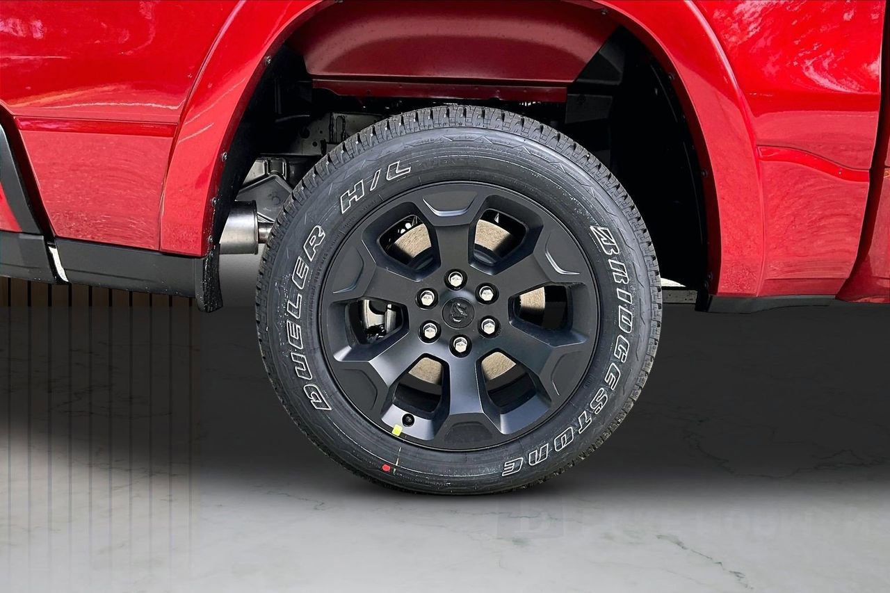 New 2026 RAM 1500 4x4 Crew Cab image 34