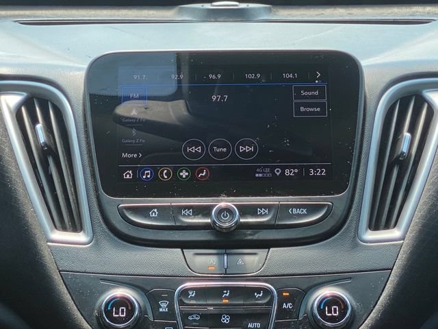 Used 2023 Chevrolet Malibu LT FWD image 18