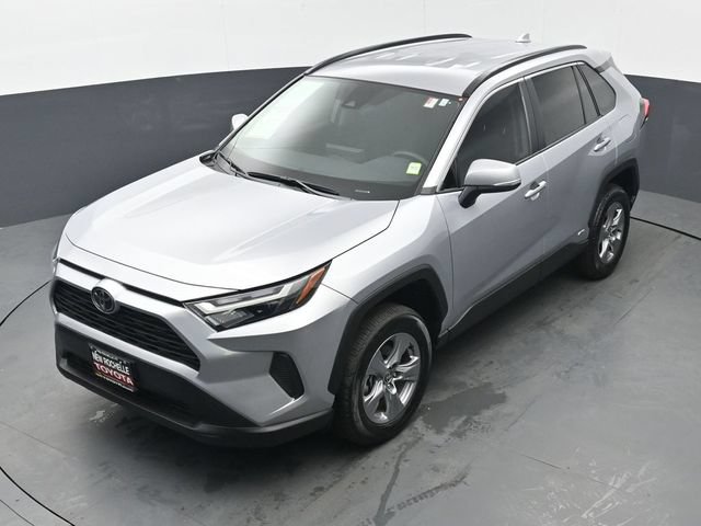 Certified 2025 Toyota RAV4 XLE AWD/4WD image 38