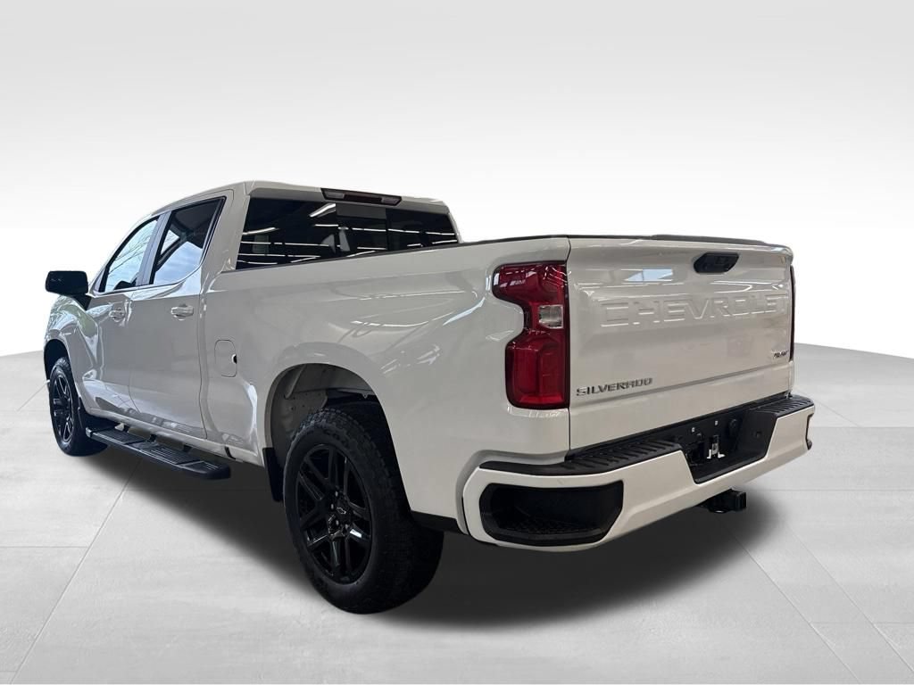 Used 2025 Chevrolet Silverado 1500 RST w/ Convenience Package II AWD/4WD image 5