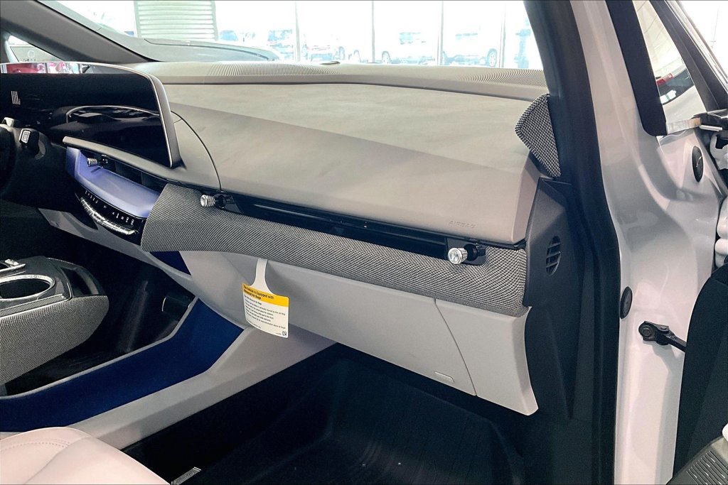 New 2027 Cadillac Optiq Sport w/ LPO, Floor Liner Package AWD/4WD image 10