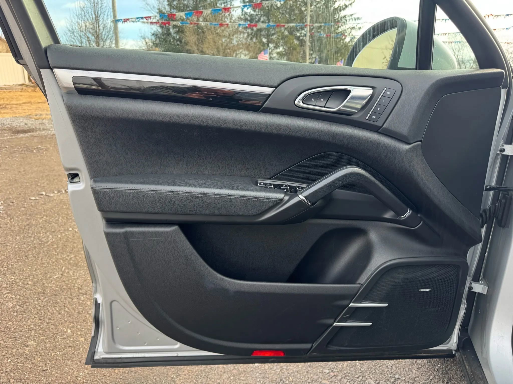 Used 2012 Porsche Cayenne image 9