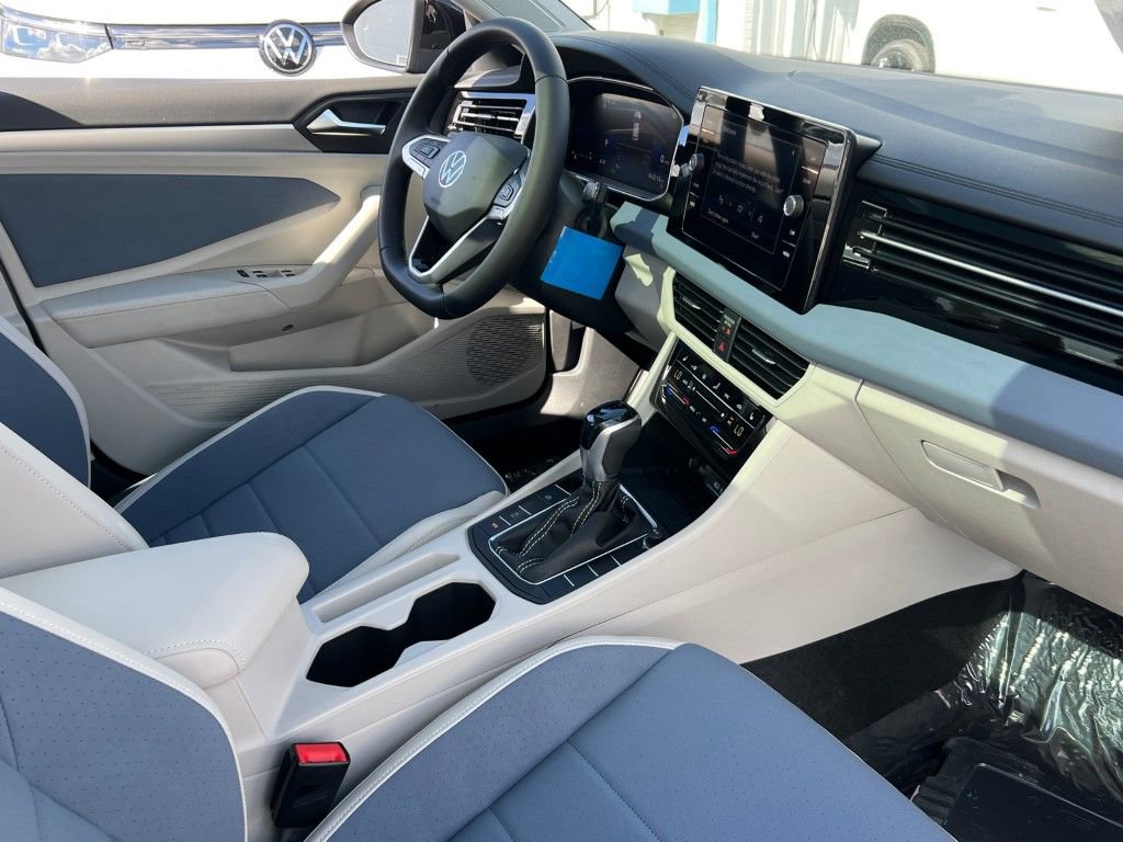 New 2025 Volkswagen Jetta SE image 9