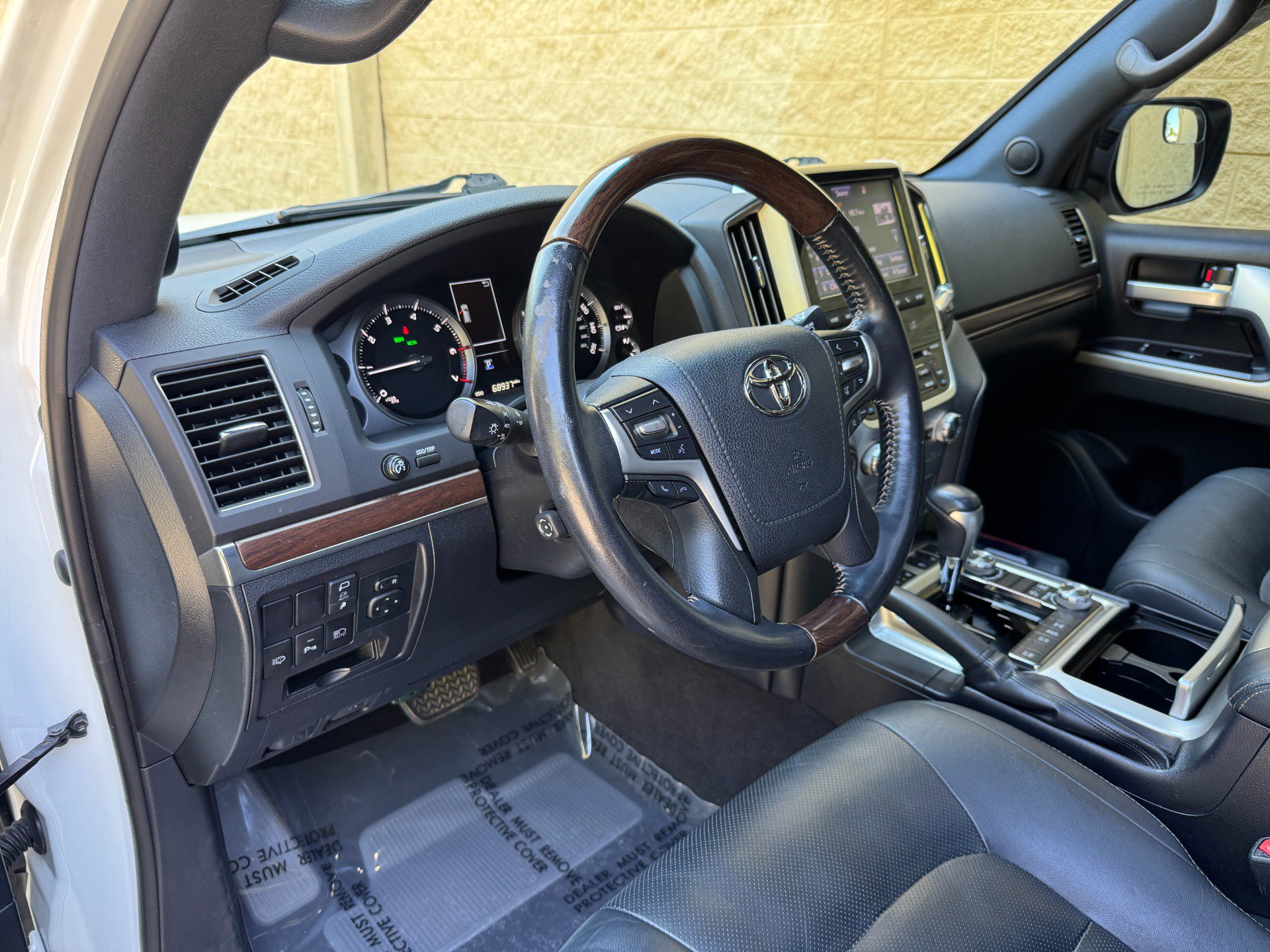 Used 2020 Toyota Land Cruiser Heritage Edition AWD/4WD image 32