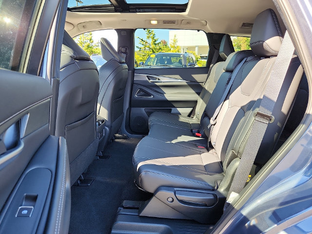 Used 2026 INFINITI QX60 Luxe w/ Cargo Package AWD/4WD image 11